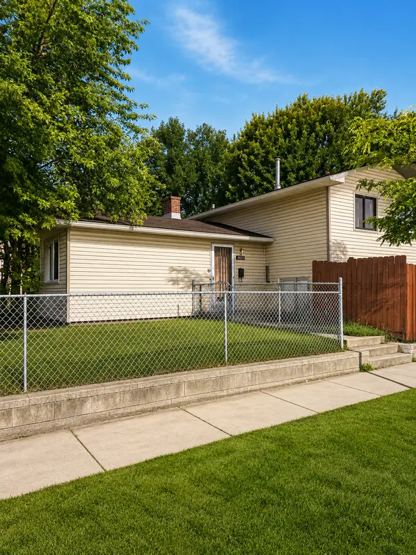 4859 Bryant AVE N, Minneapolis, MN 55430