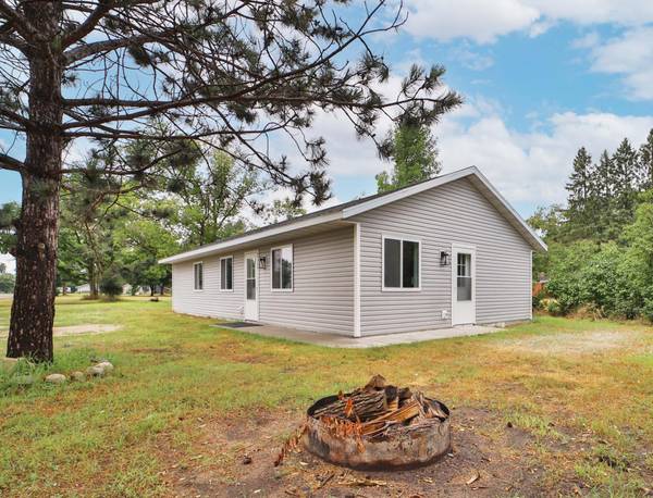 419 Mckinley ST SW, Staples, MN 56479