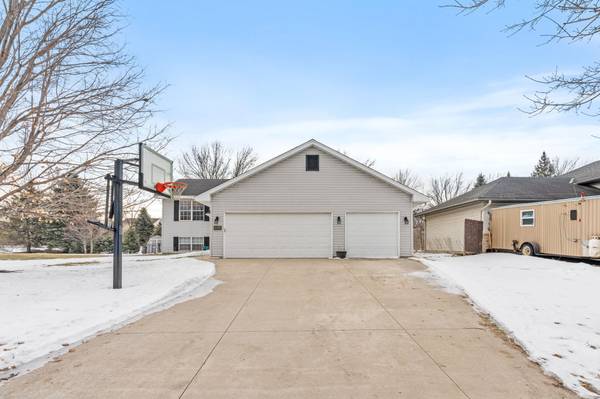 950 Herbert ST, Jordan, MN 55352