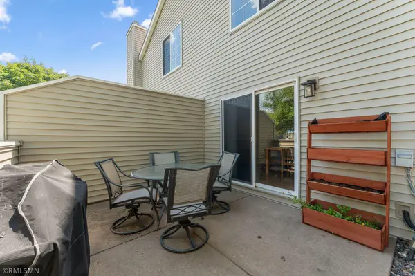 10751 Redwood ST NW, Coon Rapids, MN 55433