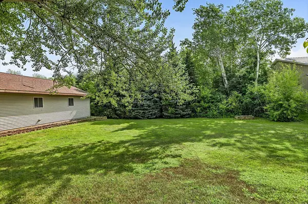 2292 Hennepin AVE N, Glencoe, MN 55336