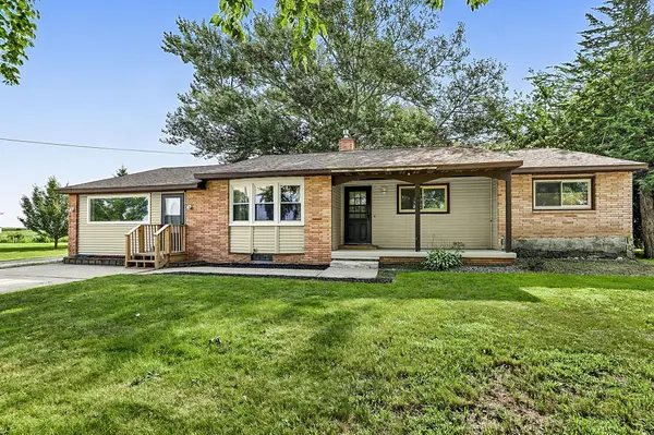 2292 Hennepin AVE N, Glencoe, MN 55336