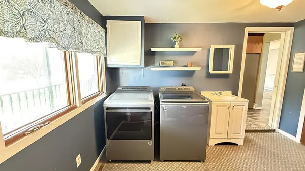 237 E Dahlstrom AVE, Appleton, MN 56208