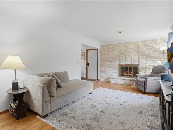 2226 Cardinal PL, Saint Paul, MN 55119