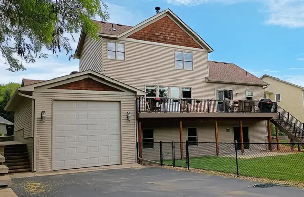 600 Topaz LN, Hudson, WI 54016
