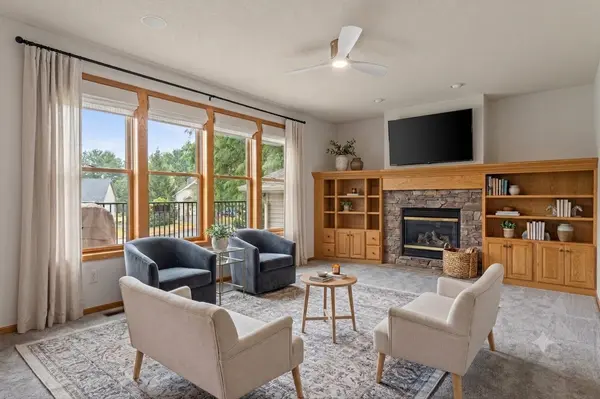 600 Topaz LN, Hudson, WI 54016