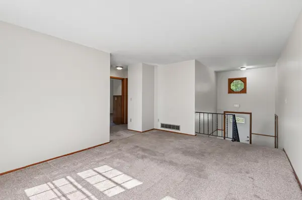 6124 Gettysburg AVE N, New Hope, MN 55428