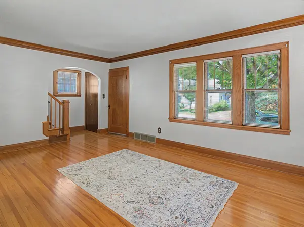 1206 1st ST NW, Rochester, MN 55901
