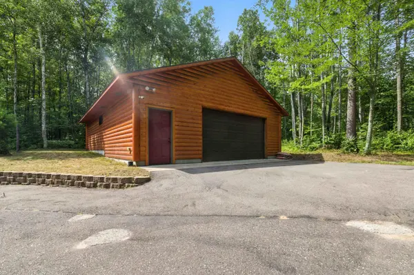 37739 Pickerel TRL, Crosslake, MN 56442
