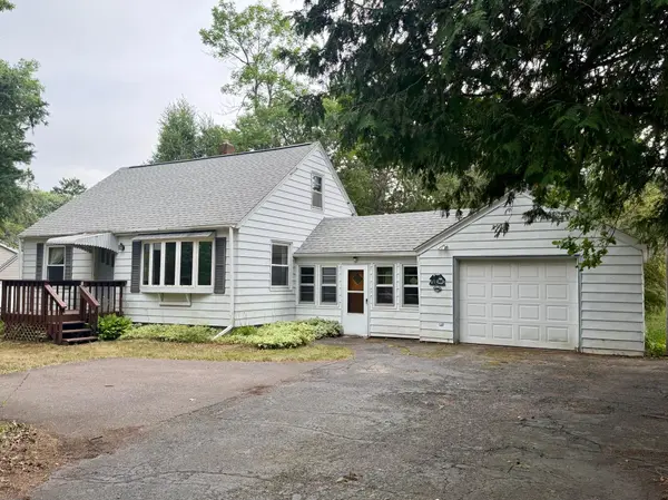 4618 S Arrowhead LN, Moose Lake, MN 55767
