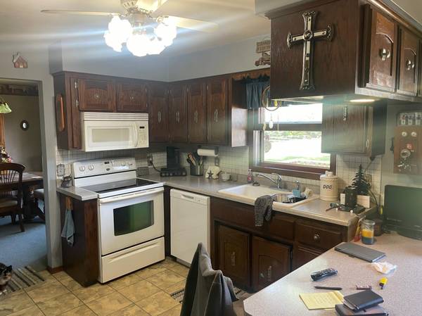 381 Morrison ST E, Motley, MN 56466