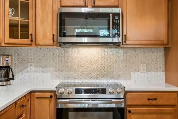 7100 Metro BLVD #415, Edina, MN 55439
