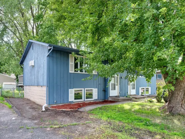 2300 13th AVE E, North Saint Paul, MN 55109