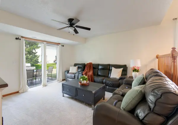 1519 Balinese ST, Shakopee, MN 55379