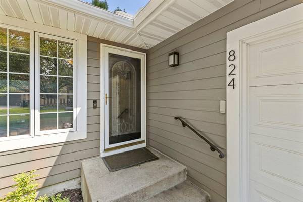 824 Craig AVE SW, Hutchinson, MN 55350