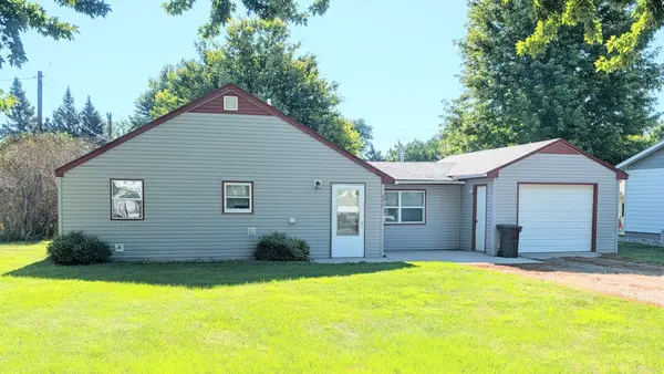 808 S 11th ST, Montevideo, MN 56265
