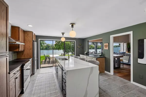 5636 Twin Lake TER N, Crystal, MN 55429