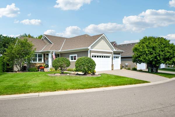 14318 Shore Crest DR NW, Prior Lake, MN 55372
