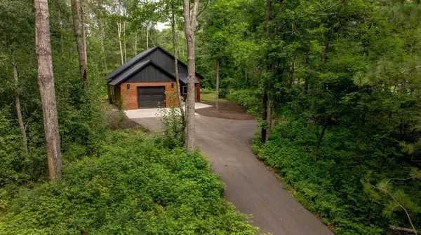 9598 Ossawinnamakee RD, Pequot Lakes, MN 56472