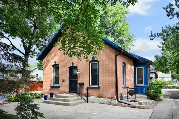 1002 Gilmore AVE, Winona, MN 55987