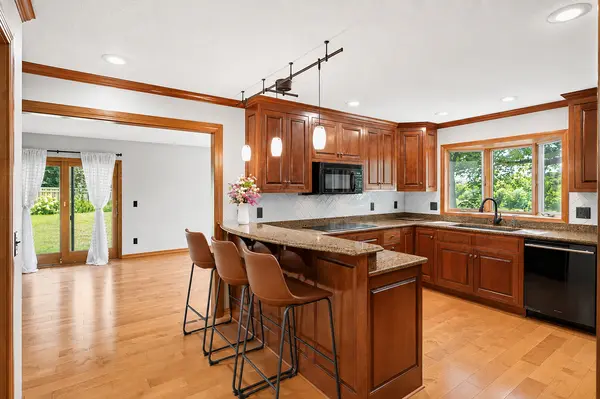 8485 Scandia TRL N, Forest Lake, MN 55025
