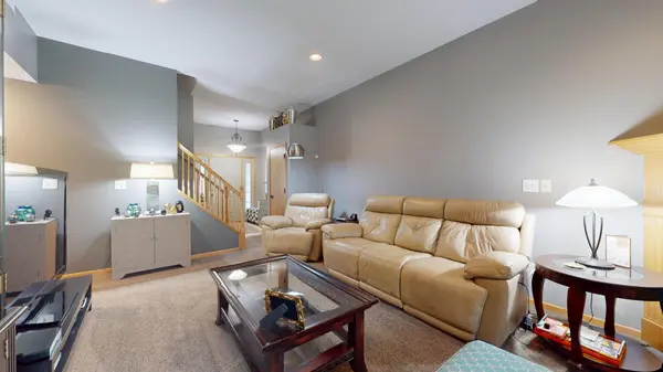 4910 Wildgrass LN NW, Rochester, MN 55901