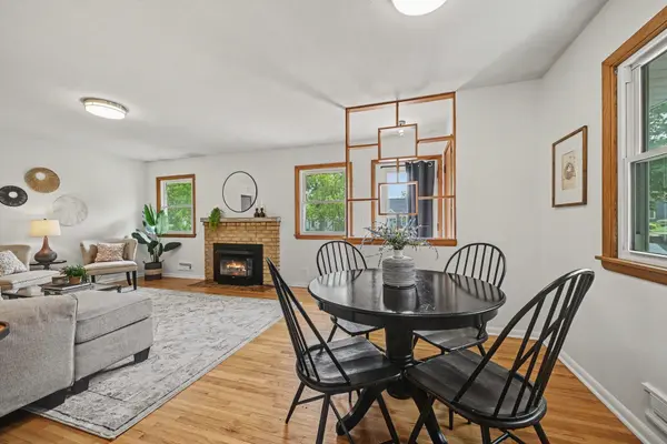 2733 Parkview BLVD, Robbinsdale, MN 55422