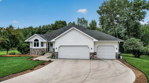 37283 Heritage WAY, North Branch, MN 55056