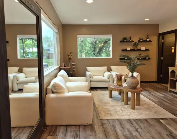 823 N Benton DR, Sauk Rapids, MN 56379
