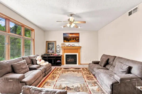14028 Furlong TRL, Hastings, MN 55033