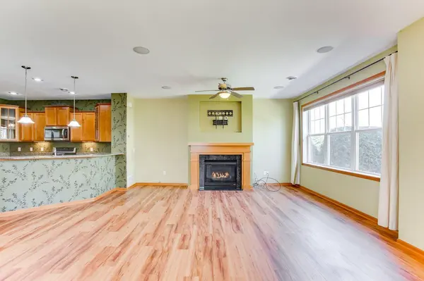 3331 Cherry LN #D, Woodbury, MN 55129