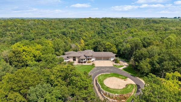 W10622 State Road 35, Prescott, WI 54021