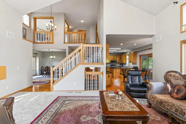 17126 Jonathan CT, Lakeville, MN 55044