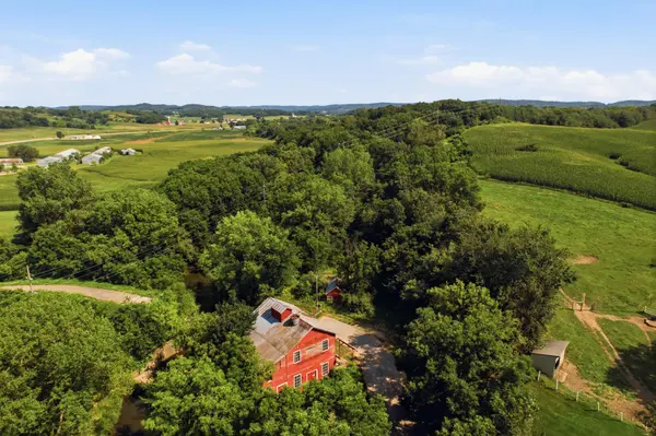 W25818 Mill Road, Arcadia, WI 54612