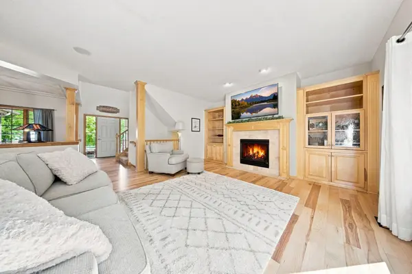 605 Knollwood DR, Hudson, WI 54016