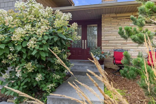 1324 Bohland PL, Saint Paul, MN 55116