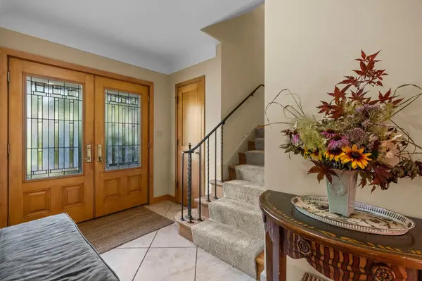 1324 Bohland PL, Saint Paul, MN 55116