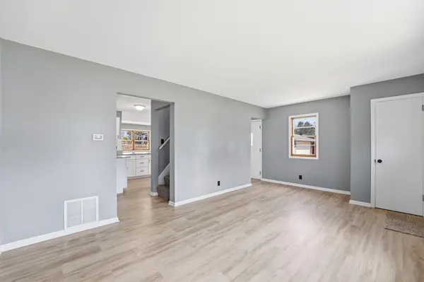 1697 Rose Place, Roseville, MN 55113