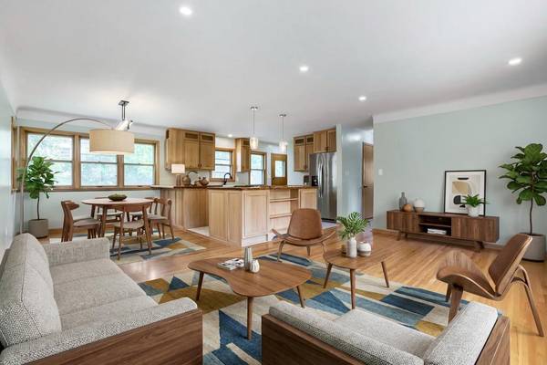 49 Belvidere ST E, Saint Paul, MN 55107