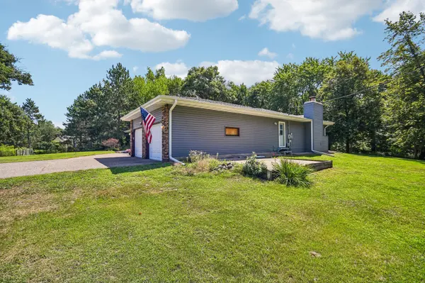 3370 191st LN NW, Oak Grove, MN 55303