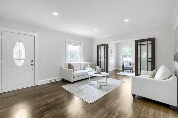 1900 E 42nd ST, Minneapolis, MN 55407