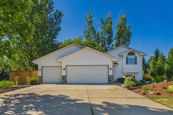 10745 Matthew DR,  Chisago City,  MN 55013