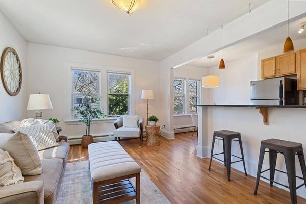 3520 Emerson AVE S #205, Minneapolis, MN 55408