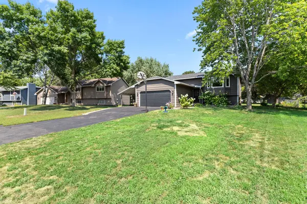 11010 Xylon LN N, Champlin, MN 55316