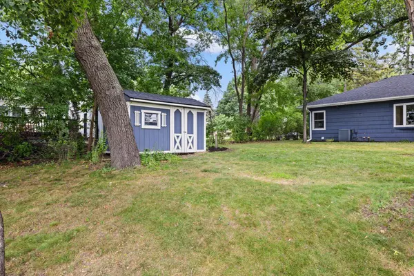 5415 Twin Lake BLVD E, Brooklyn Center, MN 55429