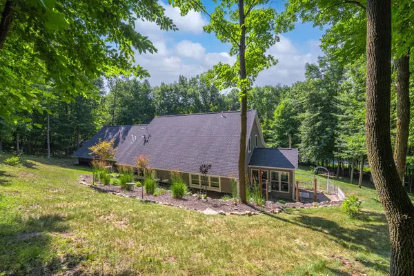 722 Old Highway 8, Saint Croix Falls, WI 54024