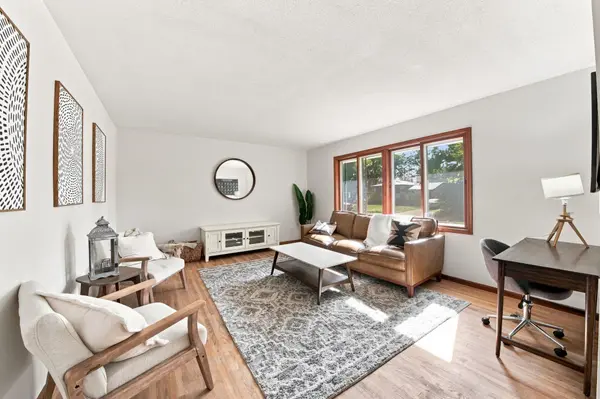 1430 Selby AVE, Saint Paul Park, MN 55071