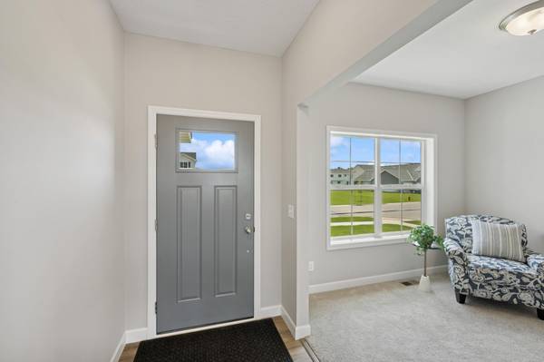 1489 Raccoon LN, New Richmond, WI 54017