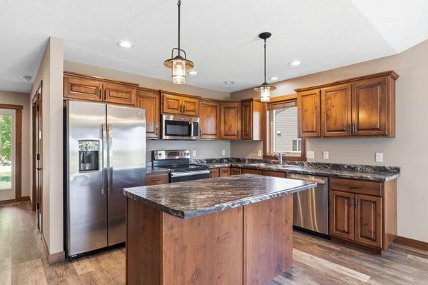 1743 Ducktail CT, New Richmond, WI 54017