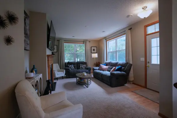 1919 Sierra DR #1401, Hastings, MN 55033